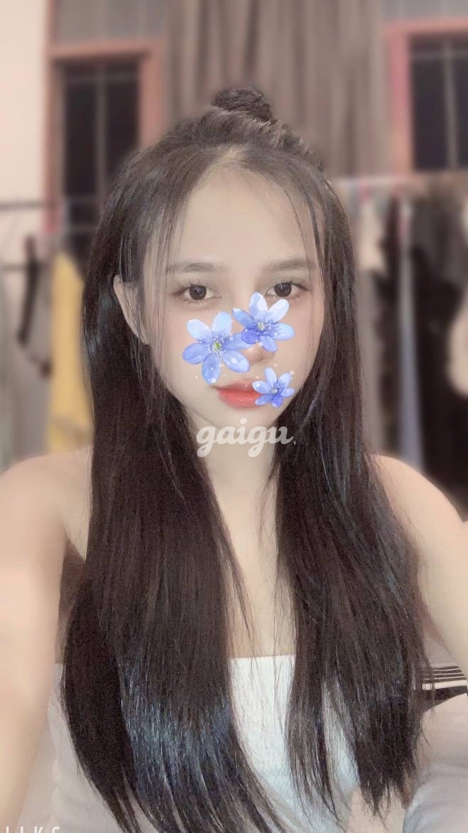 Cực Hot LY LY – Vú To,Body Bốc Lửa,Gợi Cảm,Chiều Chuộng