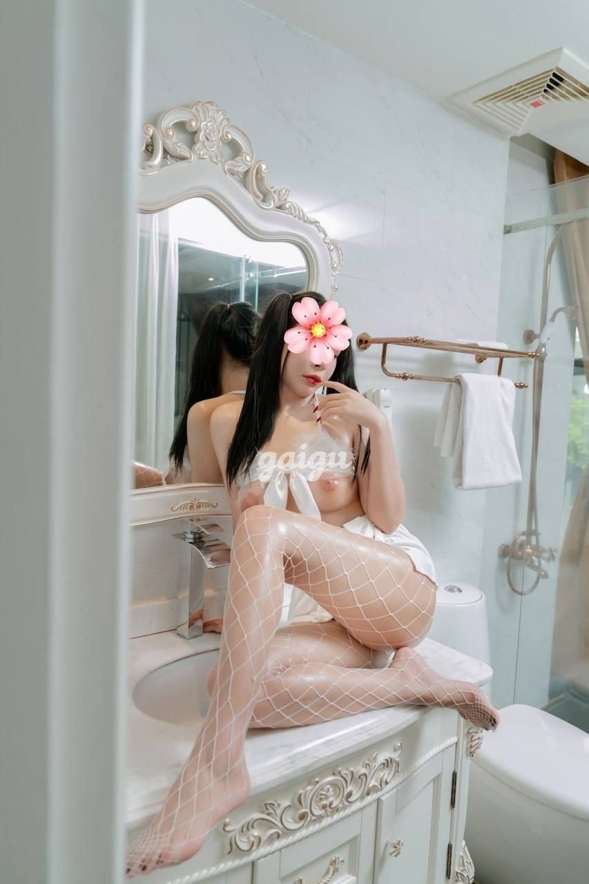 MẪN NHI❤️SEXY GIRL, CHÂN DÀI KIÊU SA, NUỘT NÀ